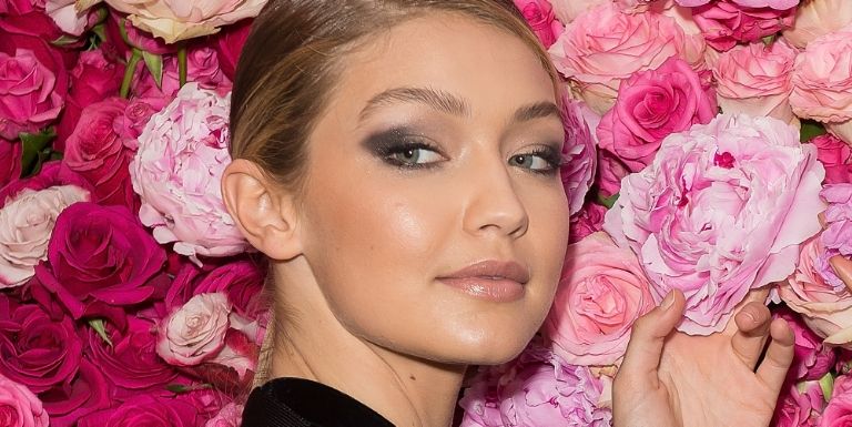 Learn How to do a Smoky Cat Eye from Top Beauty Bloggers